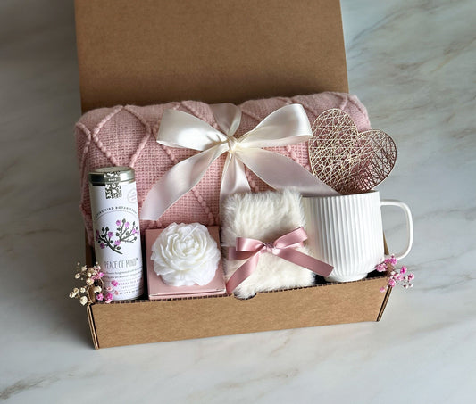 Happy Mother's Day Gift Box with Blanket & Socks | Gifts for Mom, Gift Basket for Her, Thank You Gift for Mom, Nana, Daughter, Friend, Wife
