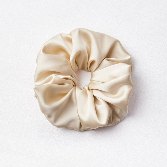 SATIN SCRUNCHIE LARGE - CREAM